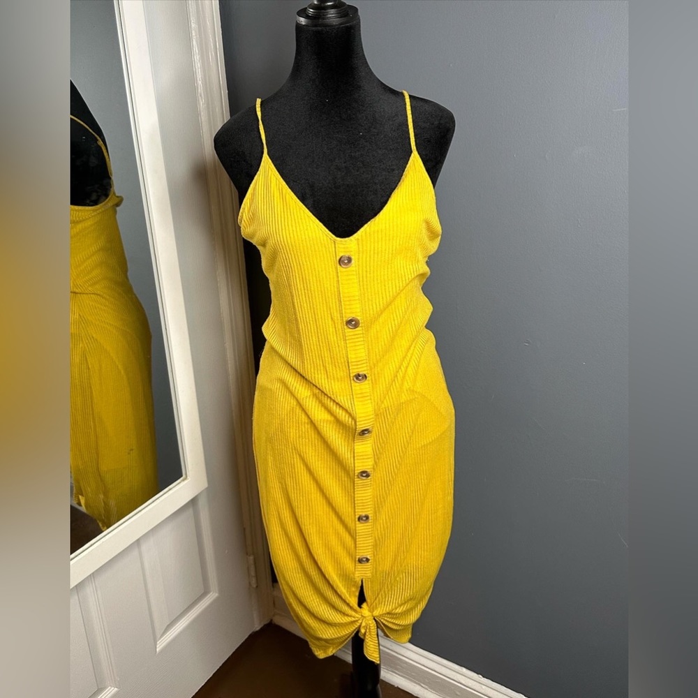 Yellow ribbed dress